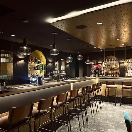 J22 - Fullhouse - - Fussgaengerzone - Netflix Apartman Eisenach