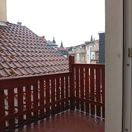 J22 - Fullhouse - - Fussgaengerzone - Netflix Eisenach