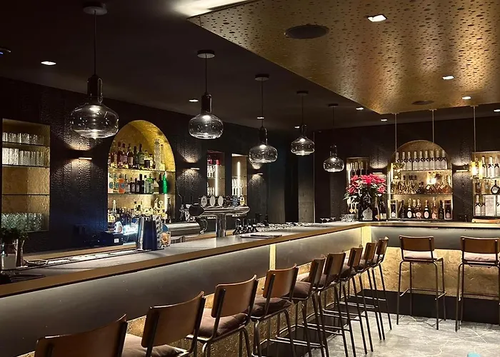 J22 - Fullhouse - - Fussgaengerzone - Netflix Апартаменты Эйзенах