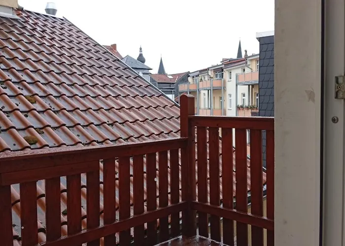 J22 - Fullhouse - - Fussgaengerzone - Netflix Эйзенах