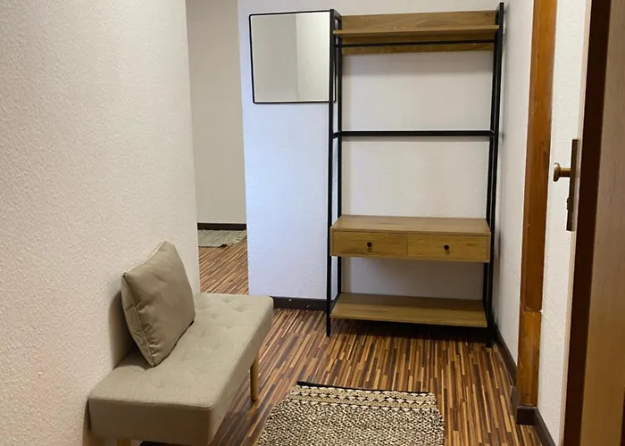 J22 - Fullhouse - - Fussgaengerzone - Netflix Appartement Eisenach