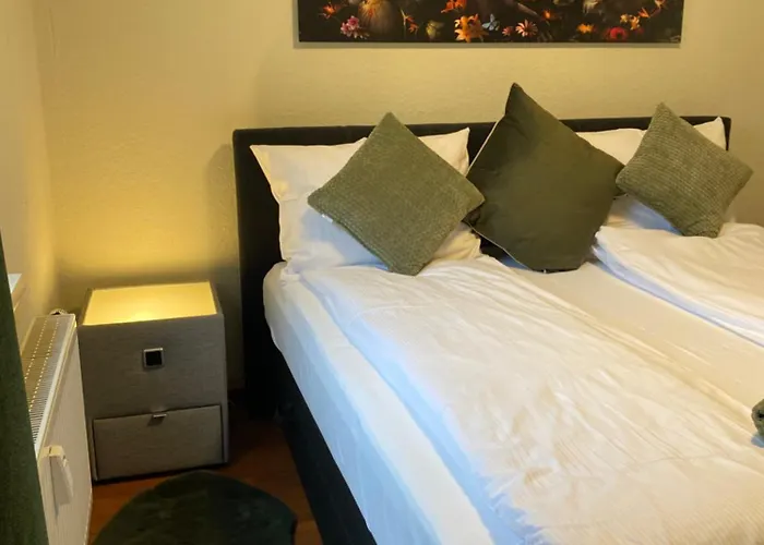 J22 - Fullhouse - - Fussgaengerzone - Netflix